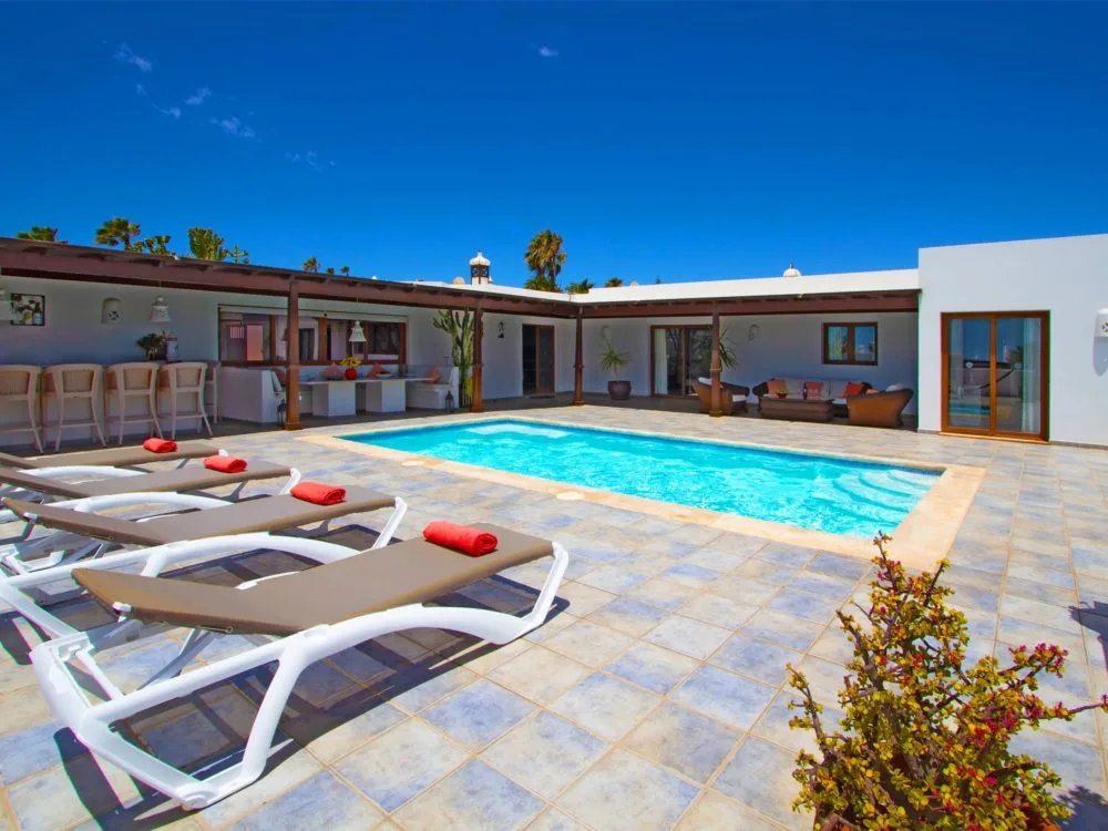 Las Chimeneas Las Chimeneas