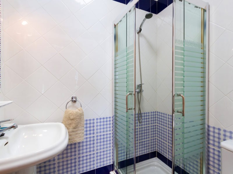 Villa Verano Shower Room